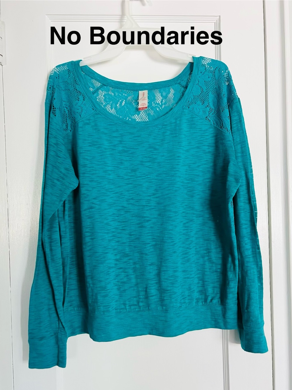 No Boundaries Long Sleeve Shirt, Juniors Size XL